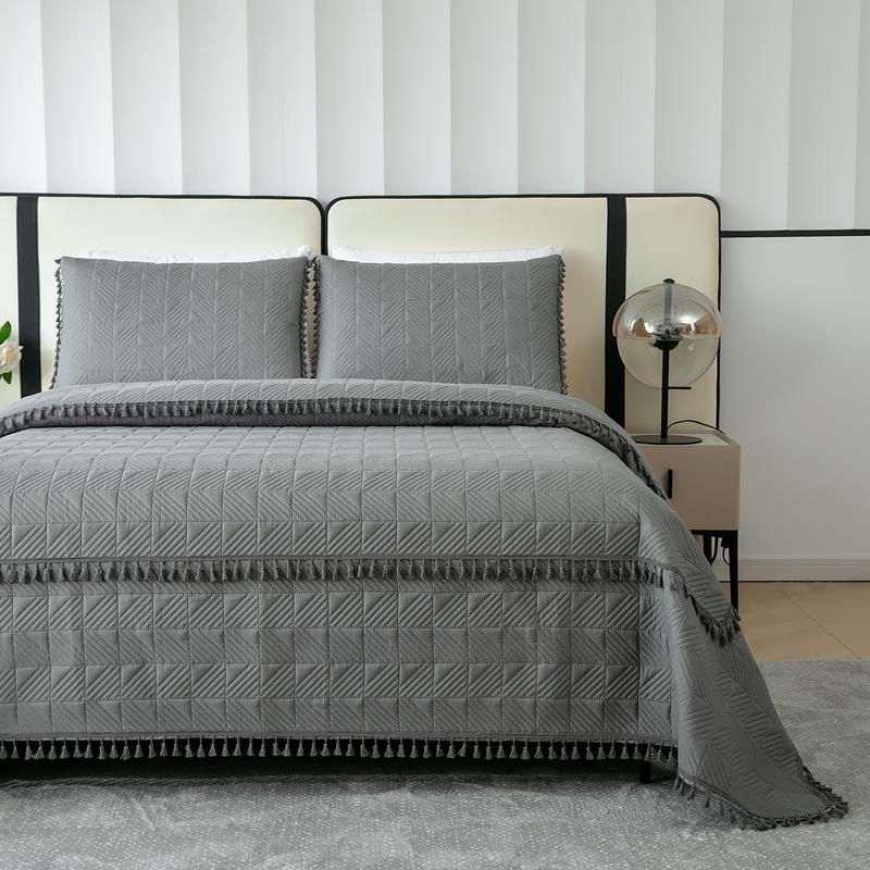 2025New Ultrasonic Solid Color Brushed Fabric Bed Cover Tassel Checkerboard