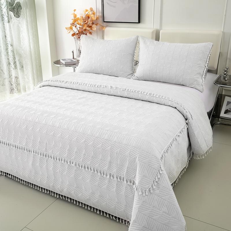 2025New Ultrasonic Solid Color Brushed Fabric Bed Cover Tassel Checkerboard